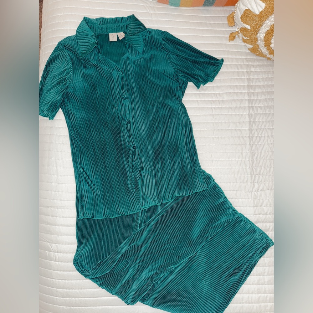 Green/Blue Pajama Set!